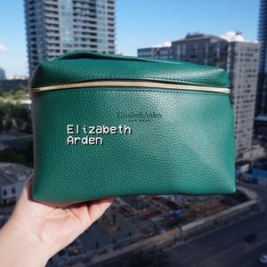 🌿 Elizabeth Arden Cosmetic Bag with Handle